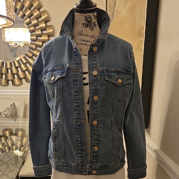 Gloria Vanderbilt Jackets & Blazers - Classic Blue Denim Jacket